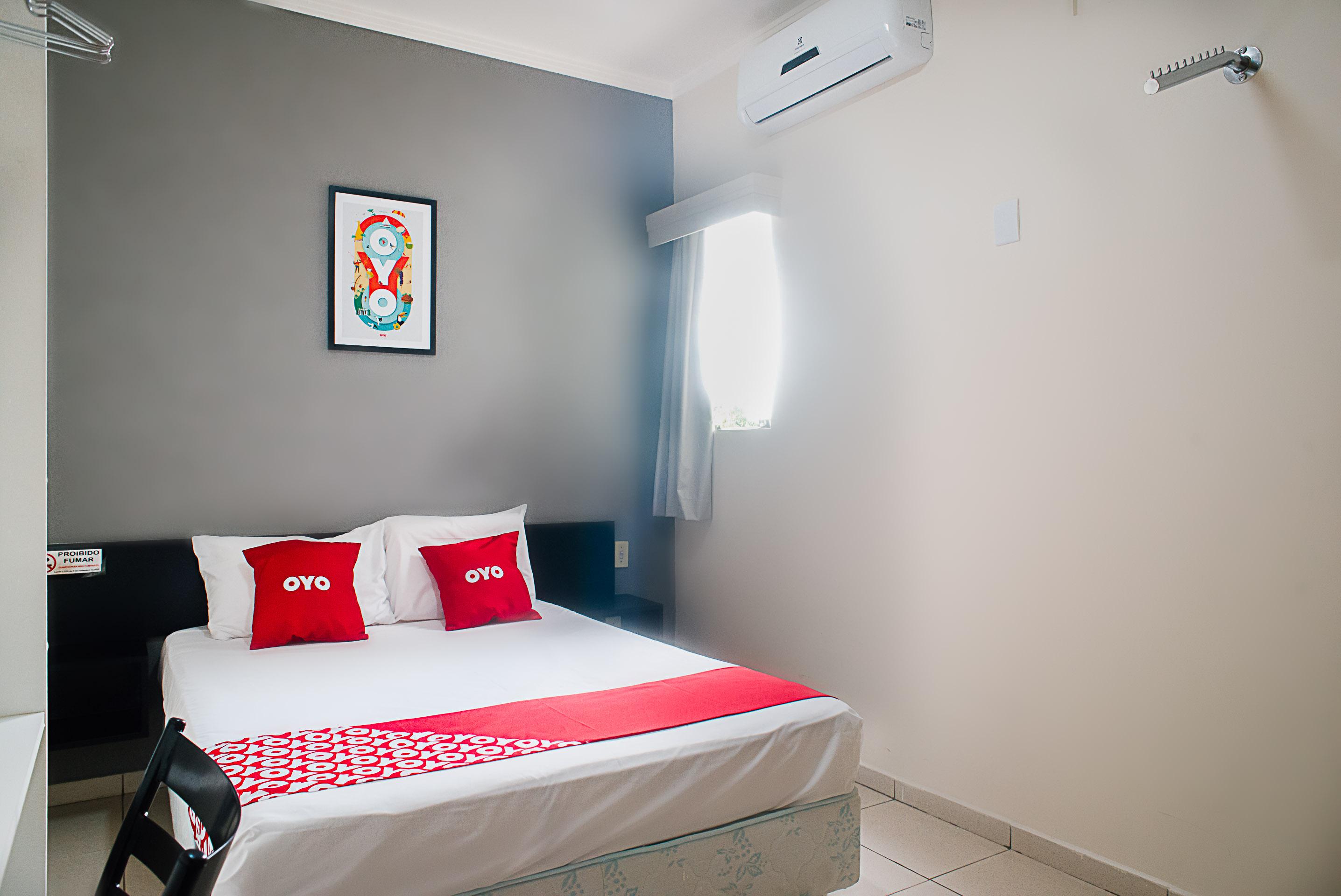Oyo Cerrado Hotel, Campo Grande Campo Grande  Eksteriør bilde A room at an OYO hotel in India
