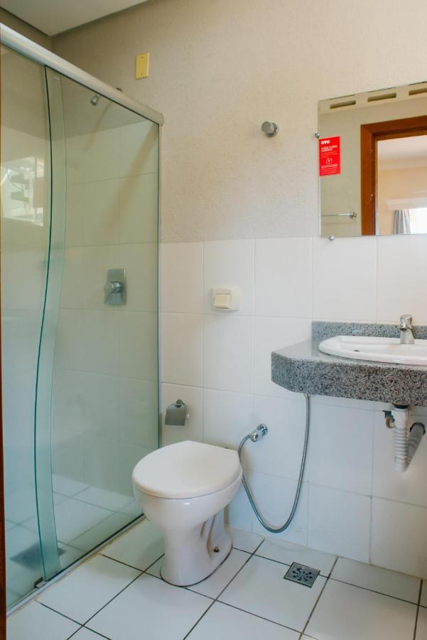 Oyo Cerrado Hotel, Campo Grande Campo Grande  Eksteriør bilde A shower cubicle