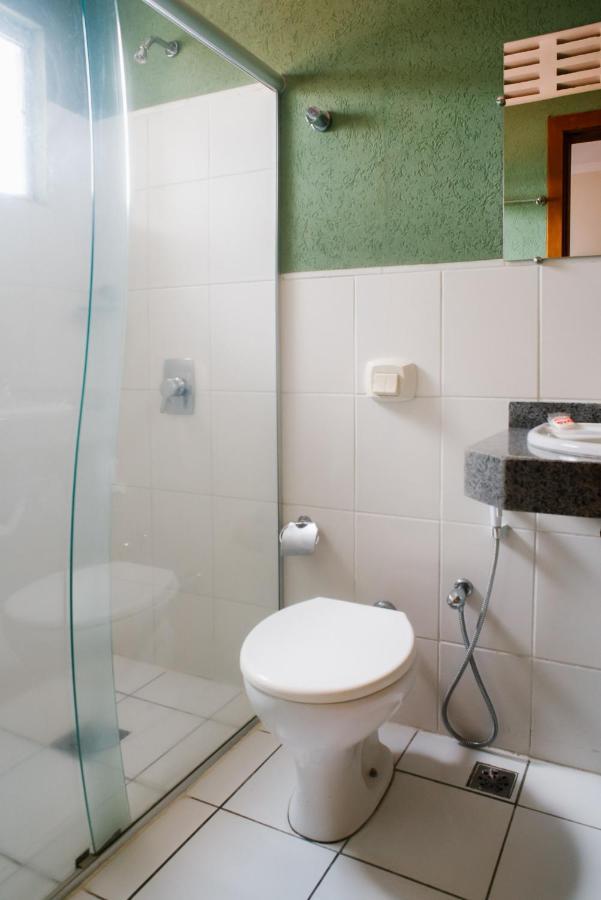 Oyo Cerrado Hotel, Campo Grande Campo Grande  Eksteriør bilde Bathroom with shower cubicle
